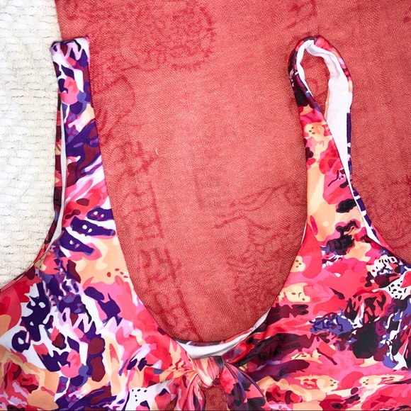 Bikini Top And Bottom Set Multicolor Size Medium - Picture 10 of 15